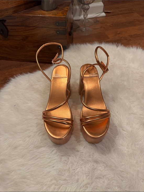 Jeffrey Campbell Shoes - Jeffrey Campbell Metallic Copper Strappy Platform Sandals Size 8.5 pre-owned.
